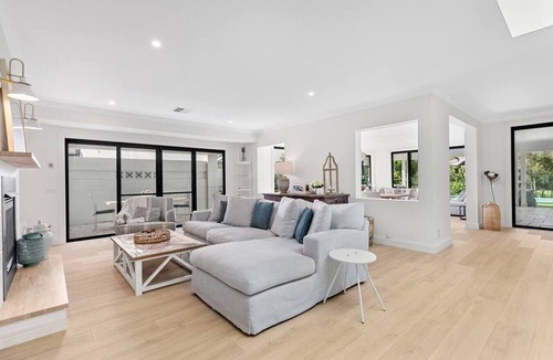 Pokolbin House | Whitepepper Cottage, Pokolbin, Hunter Valley