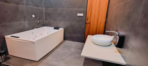 Khawasa Resort | Wildexoticventure