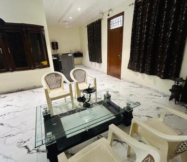Ranjit Avenue House | Wonderstays