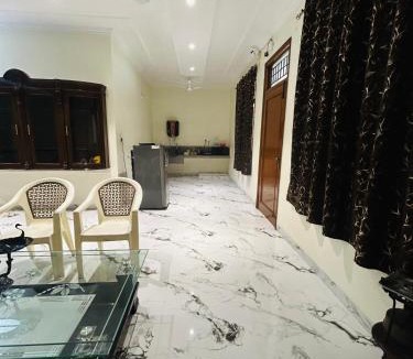 Ranjit Avenue House | Wonderstays