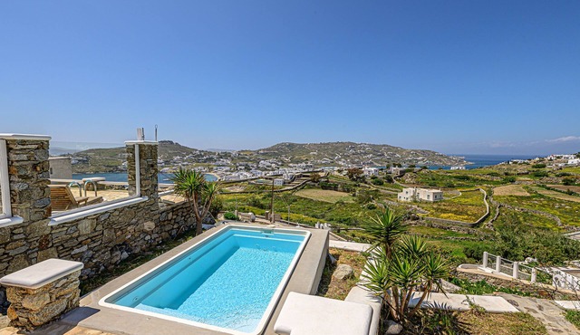 9 Muses Villa Clio, 3 BR with private plunge pool!