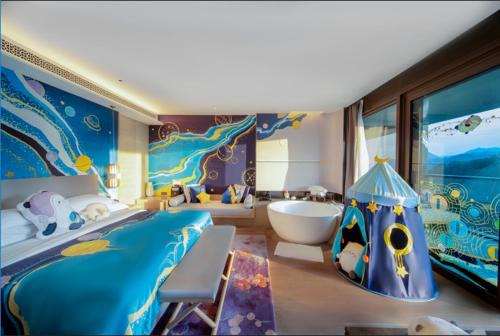 Banyan Tree Anji
