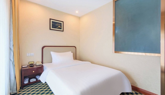 Beijing Longge Hotel