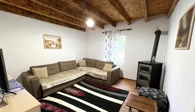 Biona Farm : Basic Triple Room in Librazhd