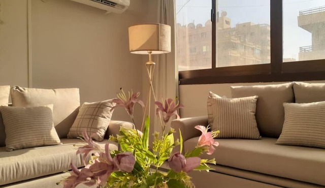 Bright and spacious 2bdr apt للعائلات Nasr city heart