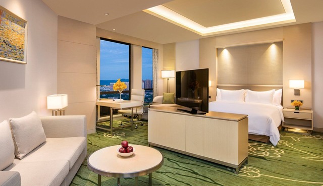 Chongqing High-Tech Holiday Hotel