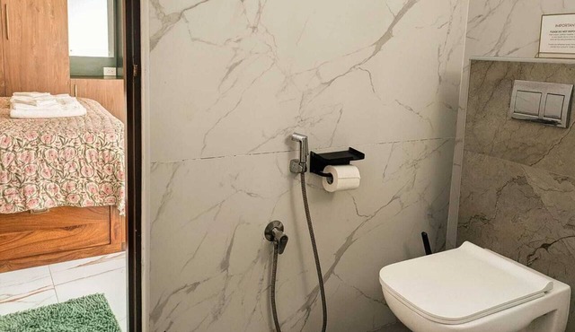 Comfortable 2-bedroom apartment with AC in charming Puducherry