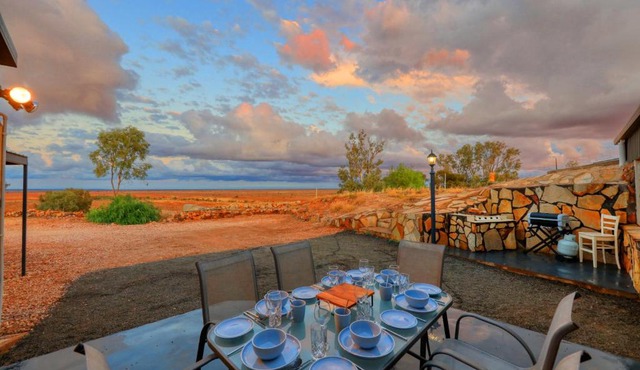 Desert Hideaway - White Cliffs