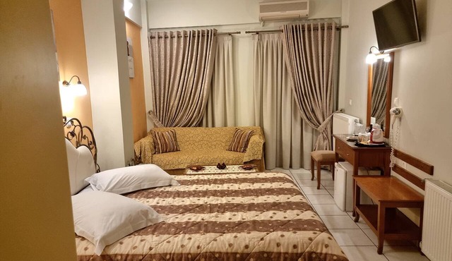 Pitho in Delphi