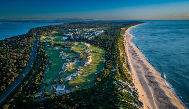 Pullman Magenta Shores Resort