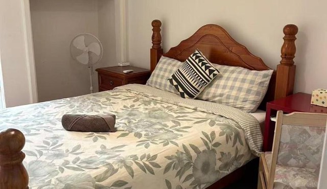 R1 Bright Spacious Room