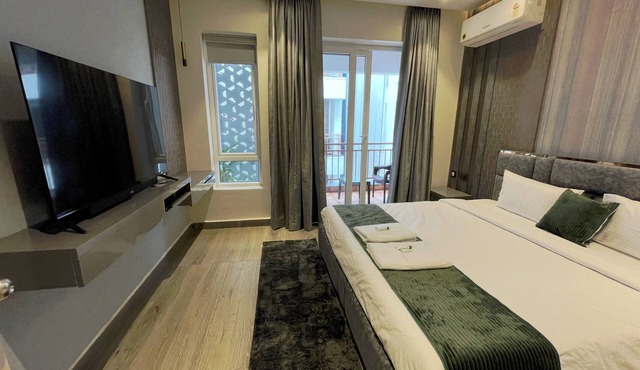 Rohm Staycations