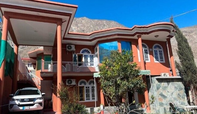 Royal Guest House Gilgit in Gilgit