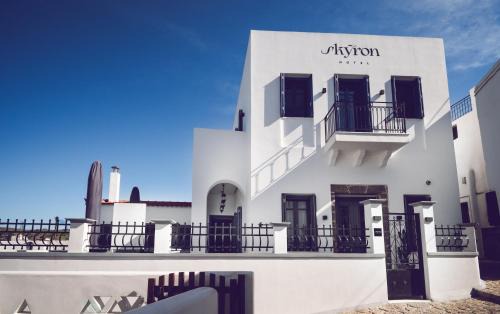 Skyron Hotel