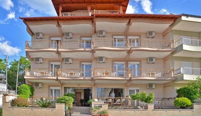 VILA ELVINA