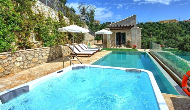 Villa Jacaranda - Vacation villa with private and heated pool by Agni Bay, Corfu