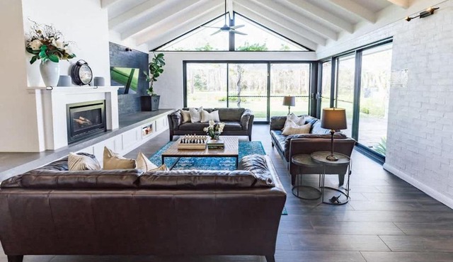 Whitevale Luxury Estate