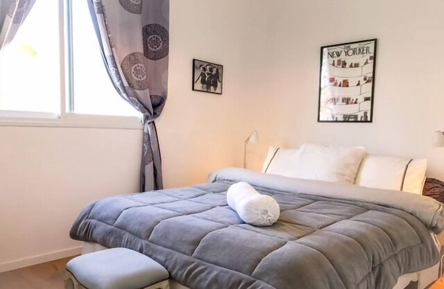 Gorgeous 2 BR on the city center