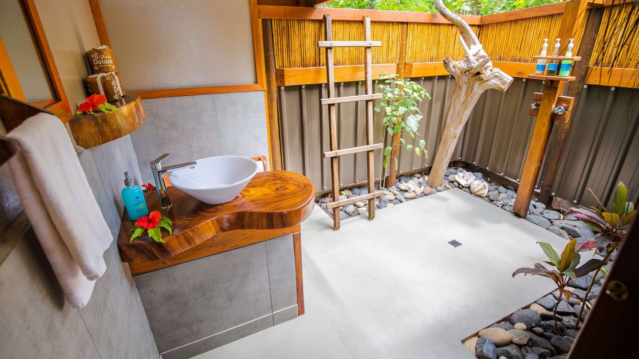 Photo of Bathroom in Drawaqa Island