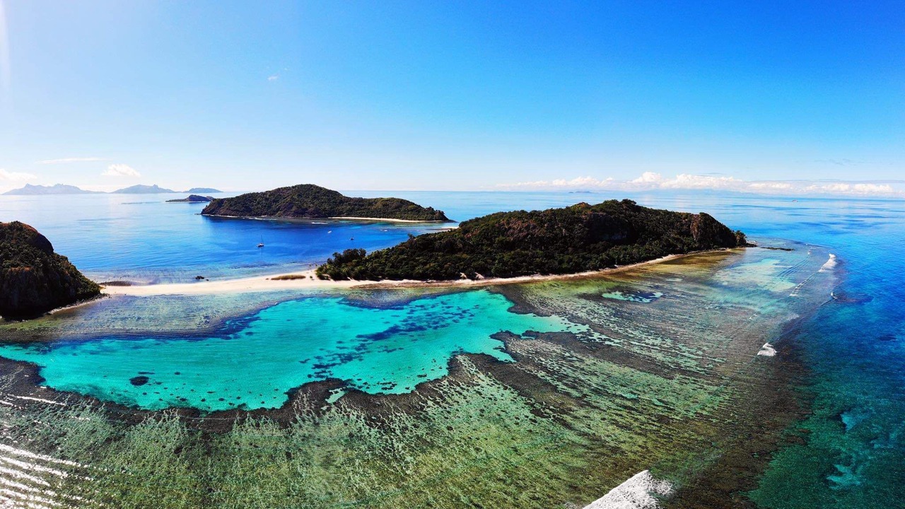 Photo of Others in Wayasewa Island