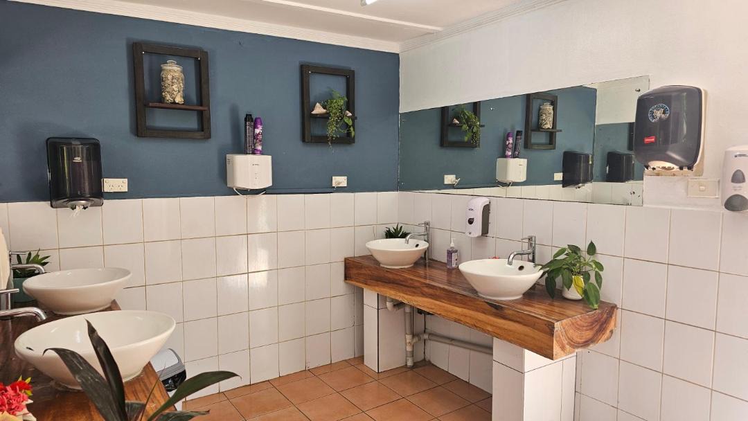 Photo of Bathroom in Nalauwaki